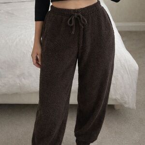 Uniqlo Brown‎ Sherpa Fleece Jogger Sweatpants Small Loungewear Cozy Soft Winter
